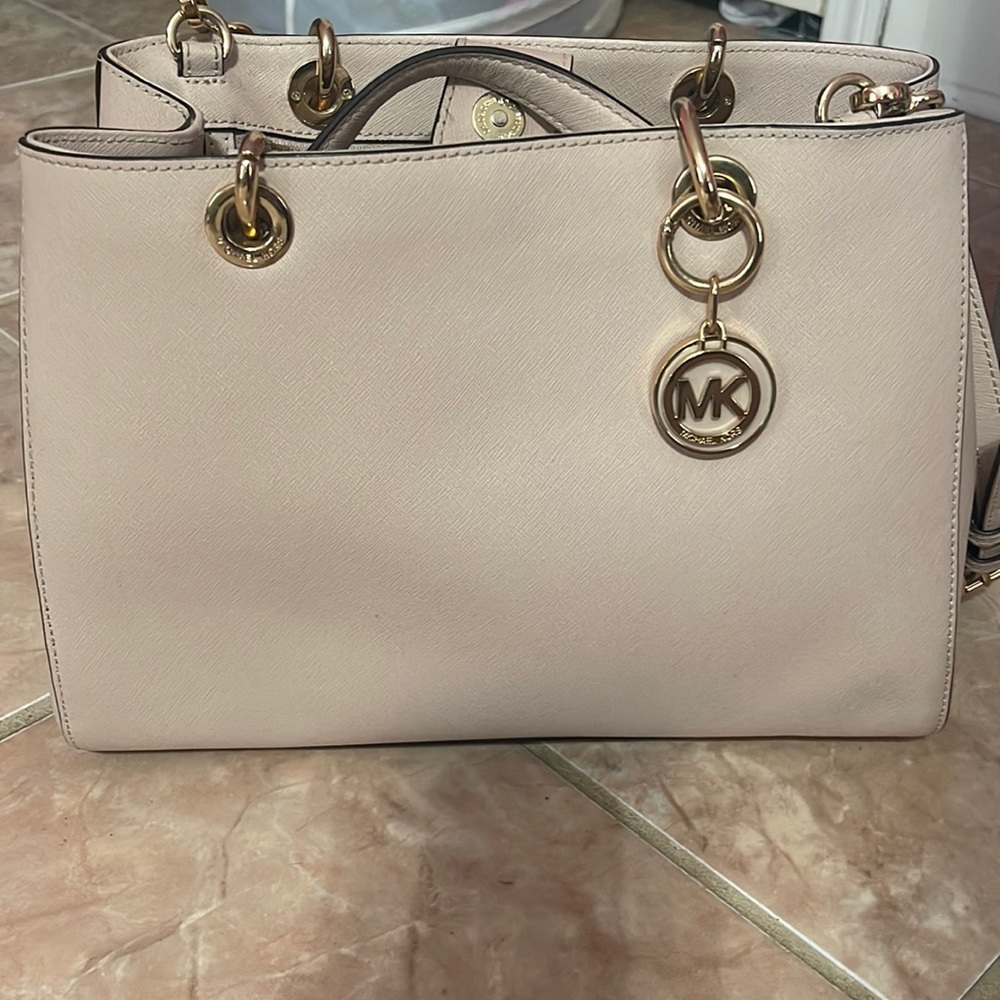 Michael Kors Light Pink/Beige Tote/Crossbody